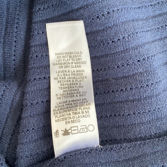 Frame lightweight sweater EUC - Picture 5 of 6